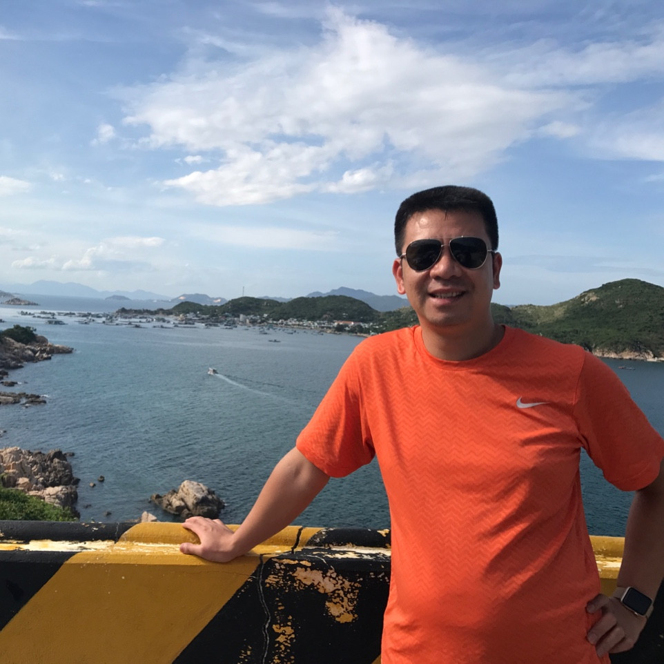 Dr. Bui Duc Sinh